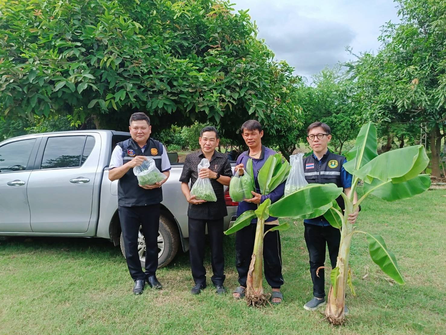 อำเภอโคกเจริญ โดยสำนักงานพัฒนาชุมชนอำเภอโคกเจริญเข้าร่วมเยี่ยมเยียนเกษตรกรอำเภอโคกเจริญ
