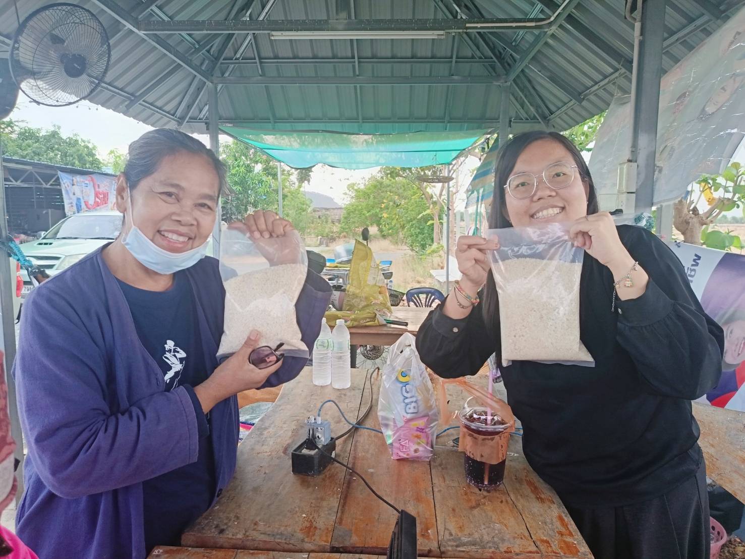 🌟อำเภอโคกเจริญ โดยสำนักงานพัฒนาชุมชนอำเภอโคกเจริญ ลงพื้นที่เยี่ยมเเปลง โคก หนอง นา ต่อยอดสู่ผลิตภัณฑ์ OTOP