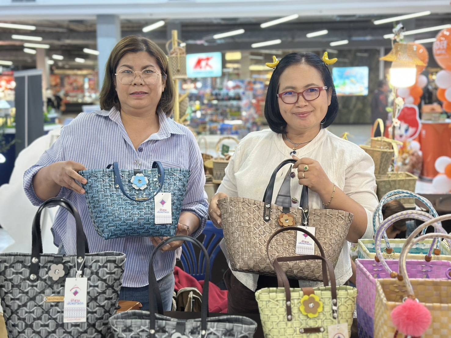 🌟 อำเภอโคกเจริญ โดยสำนักงานพัฒนาชุมชนอำเภอโคกเจริญ ร่วมกิจกรรมทดสอบตลาด ภายใต้โครงการส่งเสริมกระบวนการเครือข่ายองค์ความรู้ (Knowledge - Based OTOP : KBO)