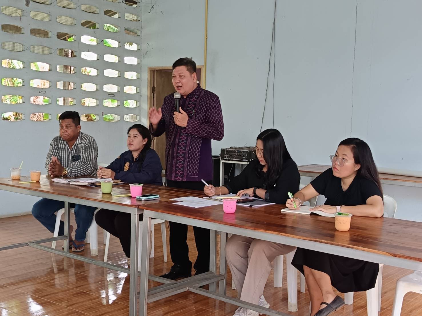 💥อำเภอโคกเจริญ โดยสำนักงานพัฒนาชุมชนอำเภอโคกเจริญ ให้คำปรึกษาและติดตามการดำเนินงาน โครงการแก้ไขปัญหาความยากจน(กข.คจ.)💥